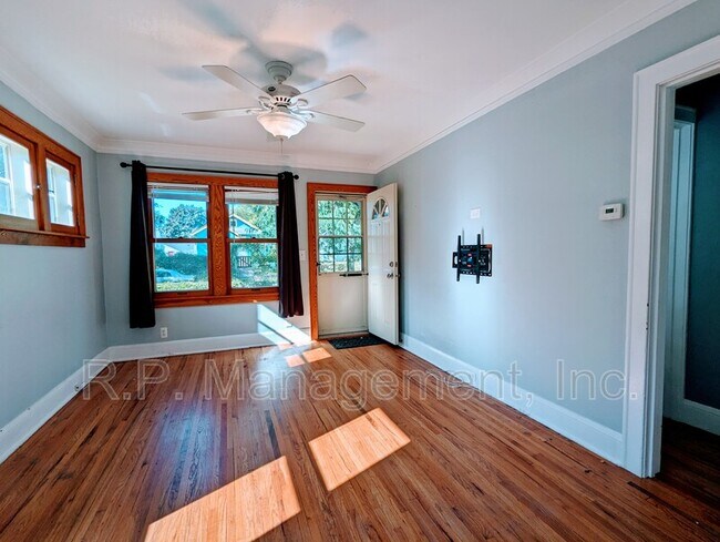 Foto del edificio - 5521 37th Ave S