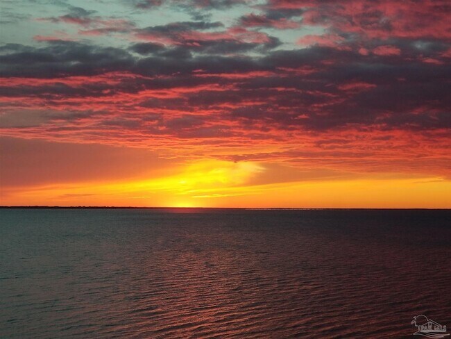 Foto del edificio - 710 Scenic Hwy