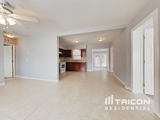 Foto del edificio - 3511 20th Ave SW