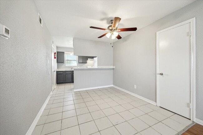 Building Photo - 3115 Falk Ct
