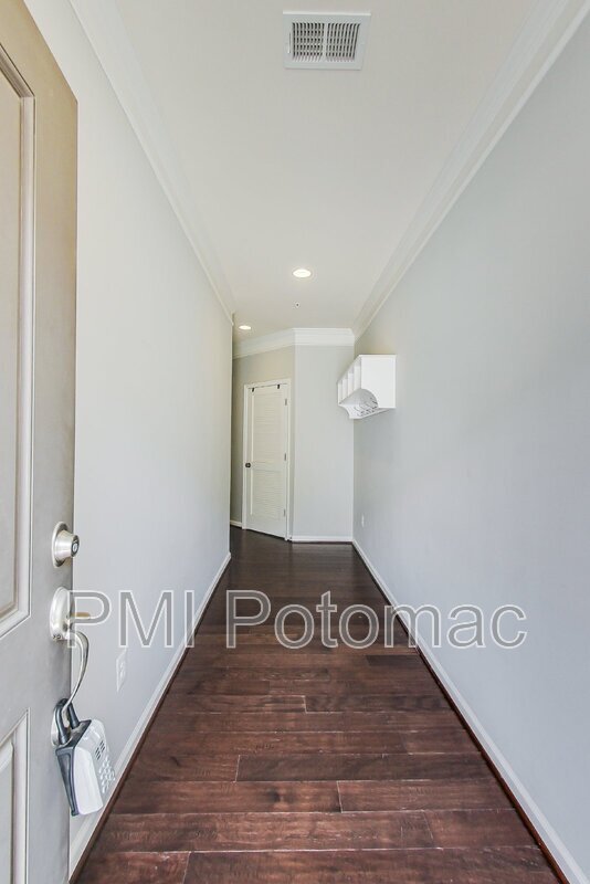 Building Photo - 4225 Winding Waters Ter