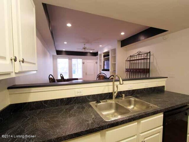 Foto del edificio - Highlands Spacious 2 bedroom/2.5 bath  condo