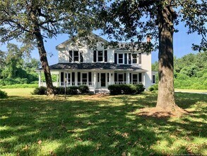 Building Photo - 1414 Elizabethtown Hwy