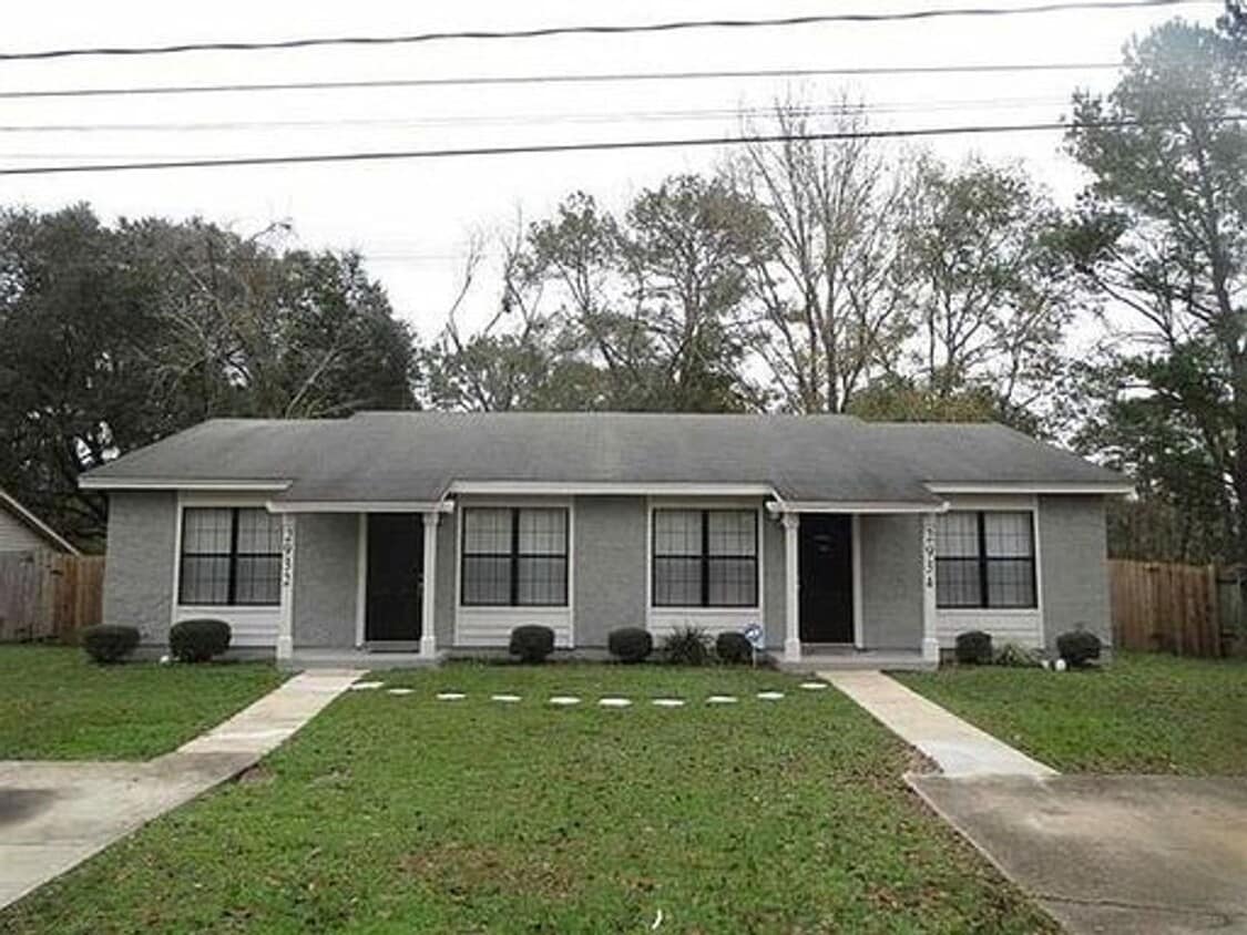Primary Photo - 2914 Greenon Ln