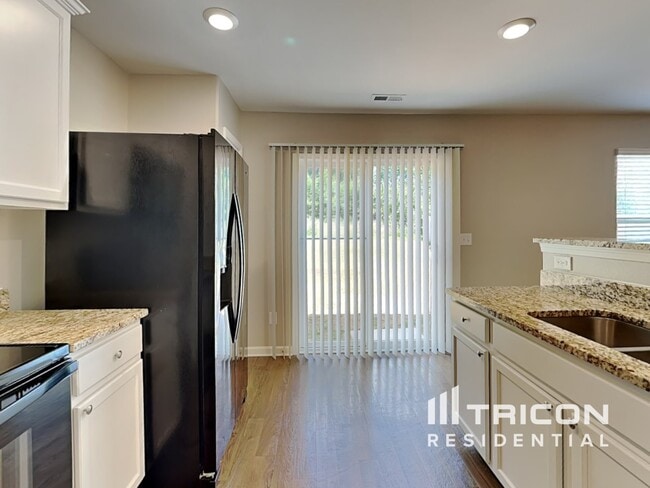 Building Photo - 908 Joselynn Drive