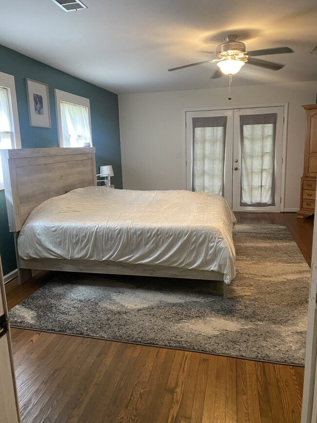 dormitorio principal - 5628 Clearview Hills Dr