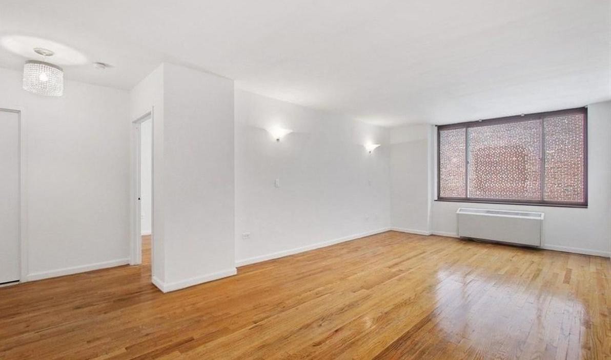Primary Photo - 341 3rd Ave
