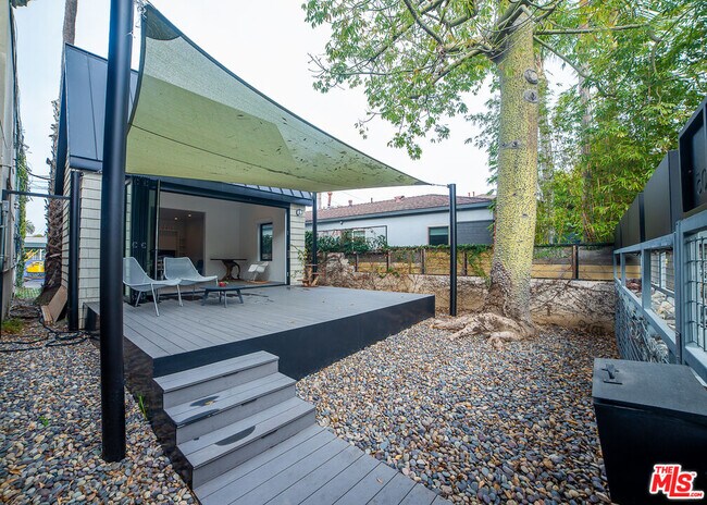 Foto del edificio - 205 Venice Way