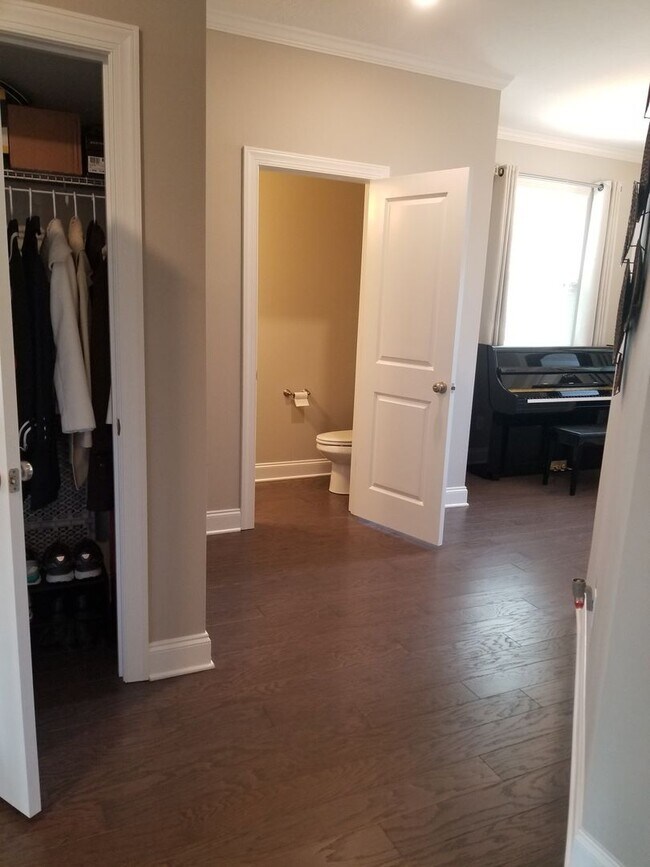 Foto del edificio - 2 Story 4 Bedroom Home Near Fort Gordon