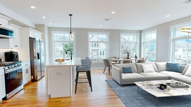 Foto del edificio - 81 Chestnut Hill Ave