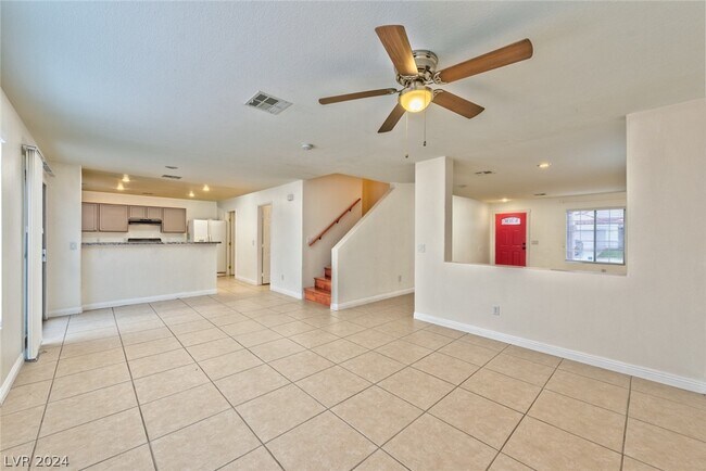 Foto del edificio - 8524 Gracious Pine Ave