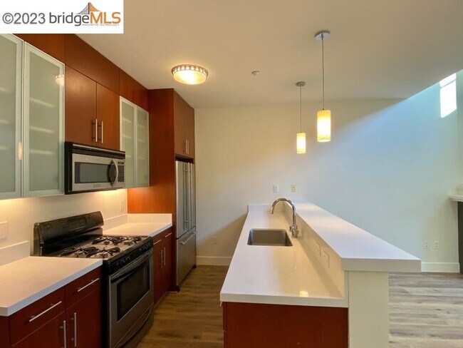 Foto del edificio - 1565 32nd St