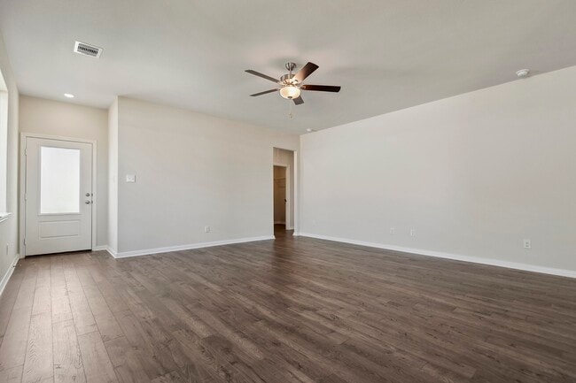 Building Photo - 15865 Berry Hl Dr