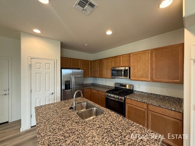 Building Photo - 4228 S 58th Ave