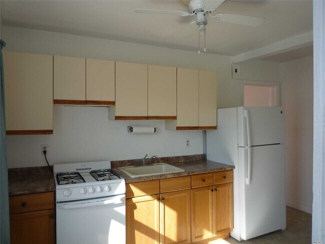 Foto del edificio - 31 E Maple St