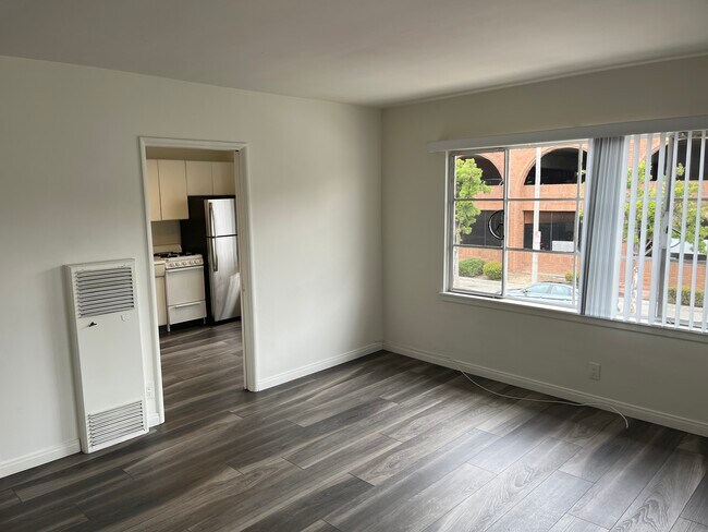 9 - Vivir - Culver City Studios | Utilities Included