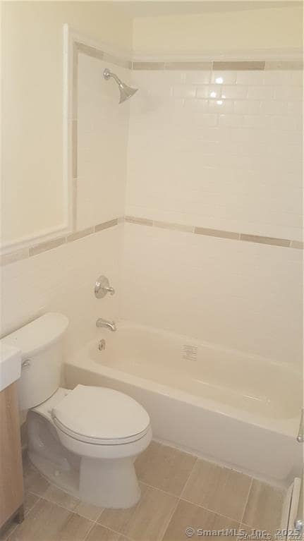 Building Photo - 28 Melba St