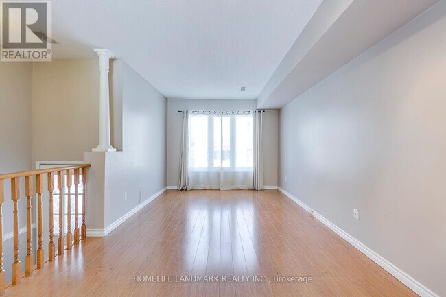Photo du bâtiment - 1050 Bristol Rd W