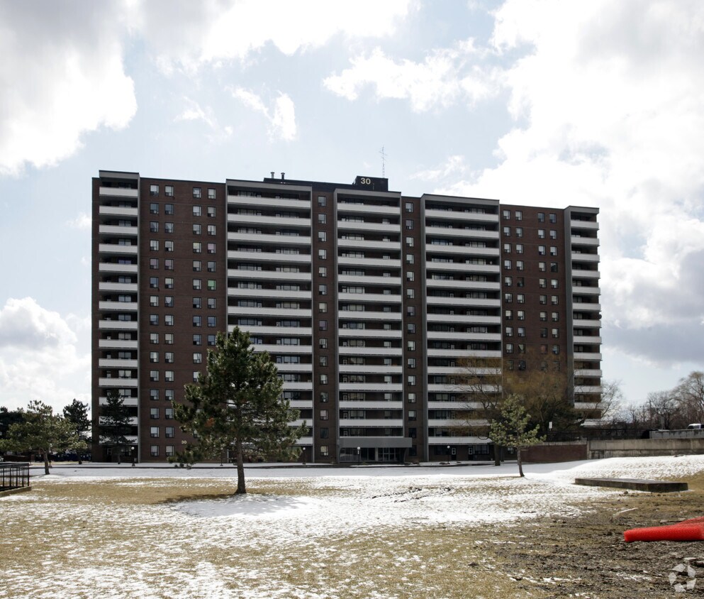 30 Carabob Ct. 30 Carabob Ct Toronto, ON 30 Carabob Ct. 30 Carabob Ct Toronto, ON