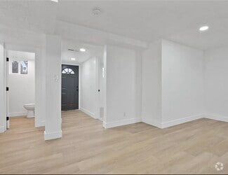 Building Photo - 6369 S Senoma Dr