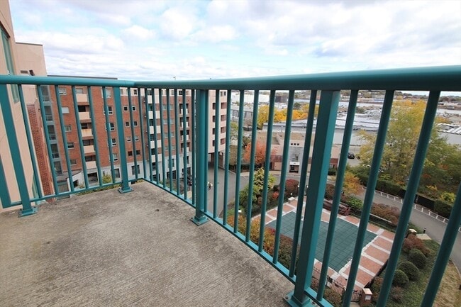 Photo - 175 Cottage St Apartment