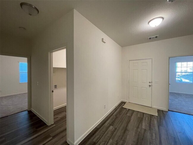 Foto del edificio - 1048 Pine Cove Ln