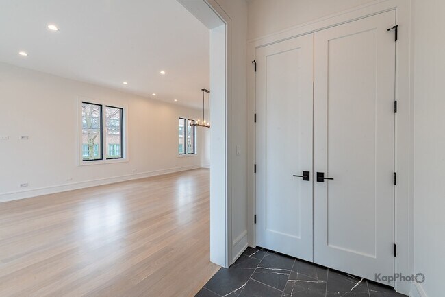 Foto del edificio - 901 W Cullerton St