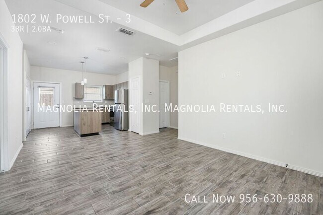 Building Photo - 1802 W Powell St