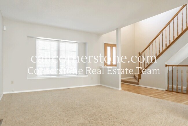 Foto del edificio - 5037 Plumstead Dr