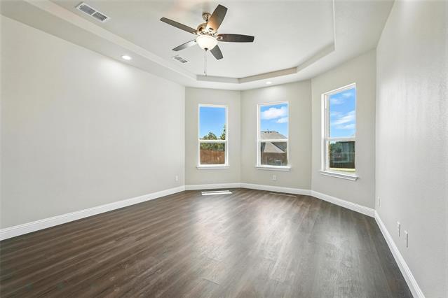 Foto del edificio - 209 N W A Allen Blvd