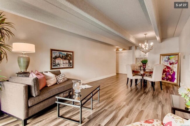 Building Photo - 1365 Columbine St