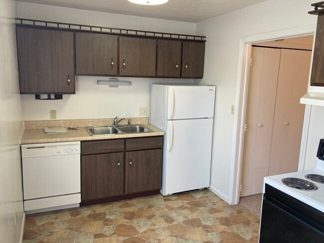 Foto del edificio - 2275 N Cable Rd