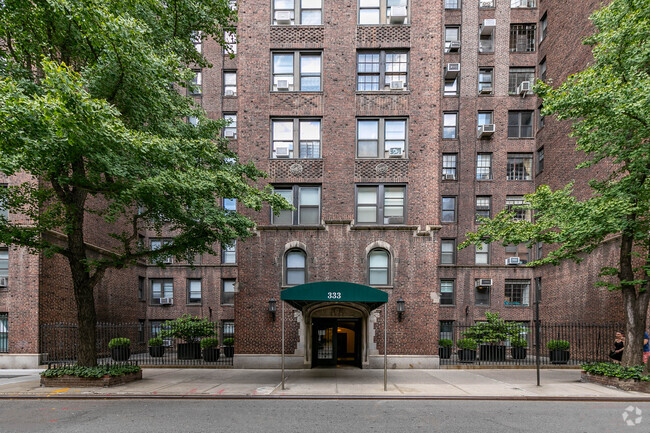 Foto del edificio - Sutton Place