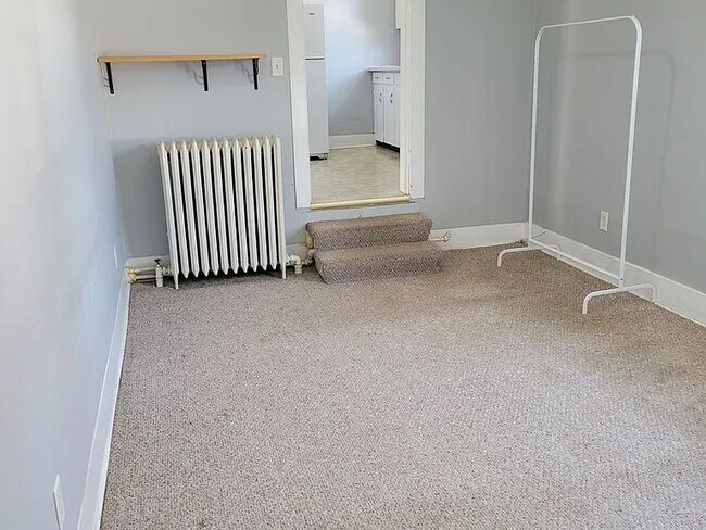 Foto del edificio - 315 E Maple St