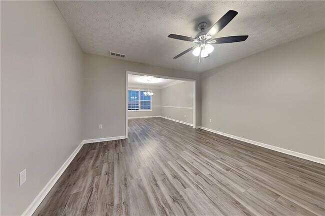 Foto del edificio - 1210 Webb Farm Ln