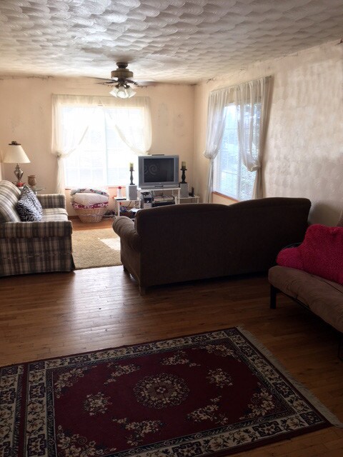 Building Photo - 1274 Redpine Way