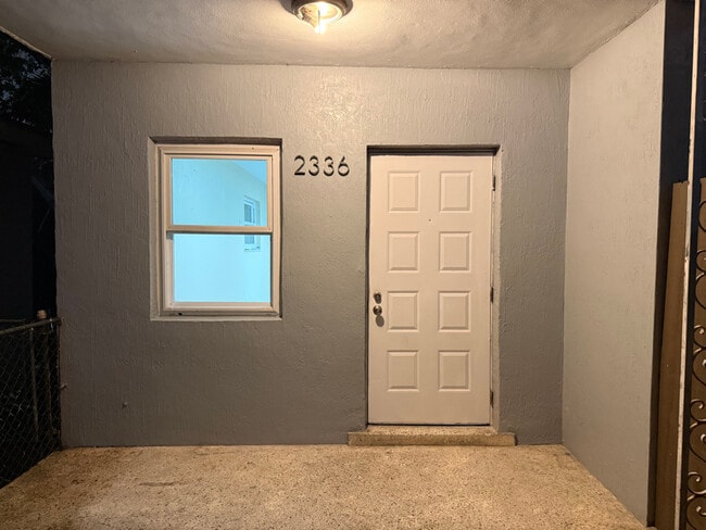 Building Photo - 2336 NW 35th St