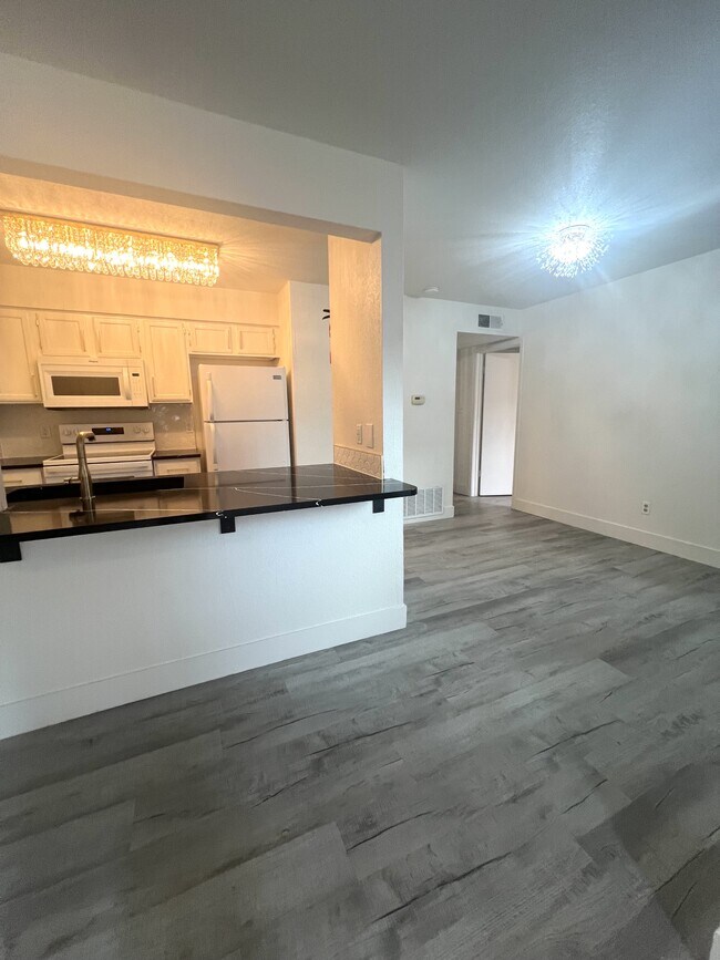 Foto del edificio - 3000 Chautauqua Ave