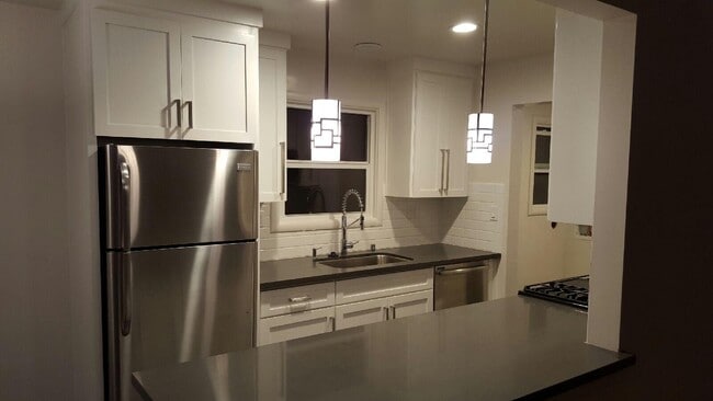 Building Photo - 1137 Santa Barbara Ct