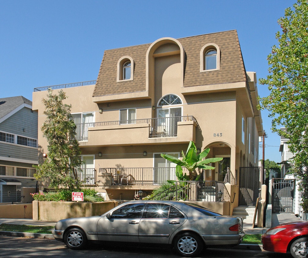 843 N Hayworth Ave, Los Angeles, CA 90046 Apartments in Los Angeles