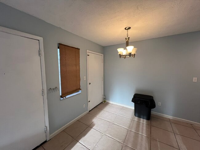 Foto del edificio - 8701 SW 141st St