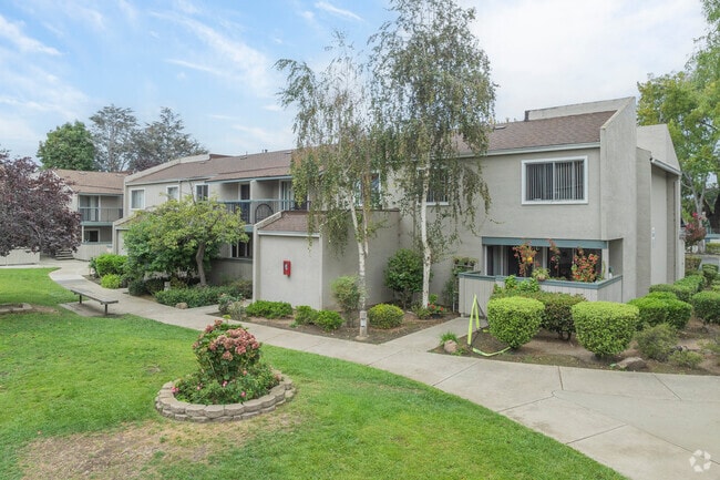 Alternate Exterior - Windsor Garden Apartments