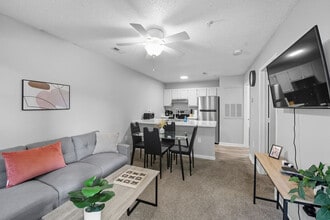 Building Photo - 254 Kings Creek Dr