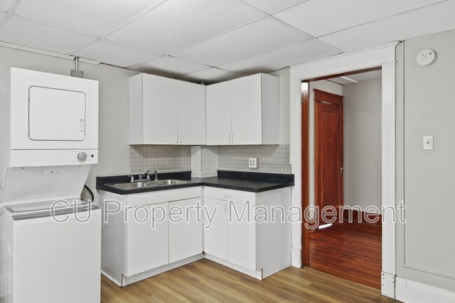 Foto del edificio - 407 W Green St