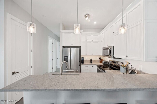 Foto del edificio - 1395 Curlew Ave