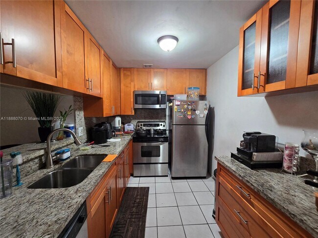 Foto del edificio - 8530 SW 149th Ave