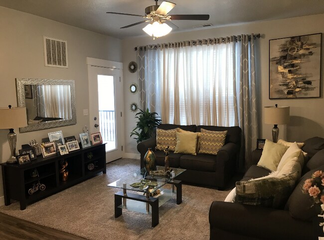 Foto del edificio - 14503 S Ronan Ln