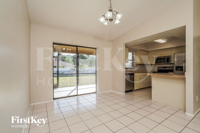 Foto del edificio - 241 SE 1st Ave