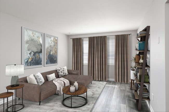 Building Photo - Village Court Apartmemts