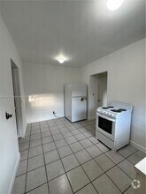 Building Photo - 1436 NW 39th St